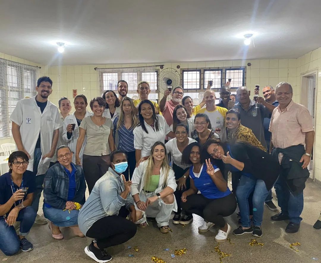 HAPPY HOUR APAEANO PELO DIA DO TRABALHADOR